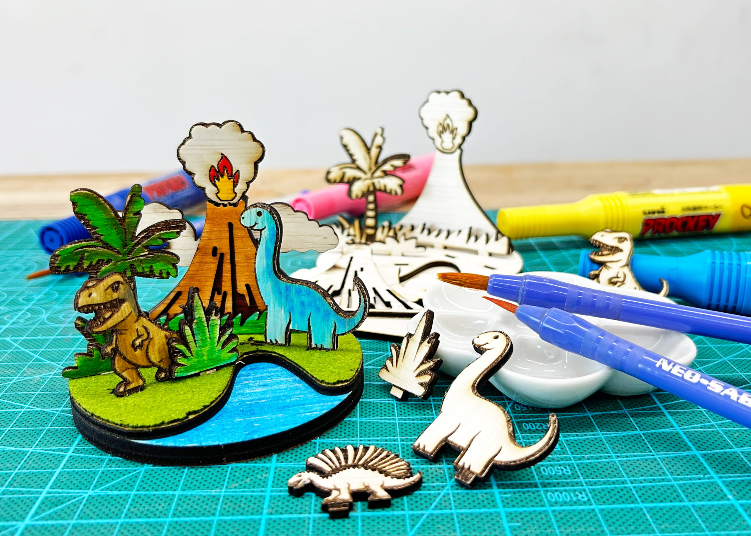 恐竜ジオラマWS_sum-scaled.jpg